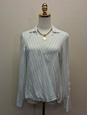 BB Dakota Blue White Striped Wrap Front Blouse Shirt Size Small
